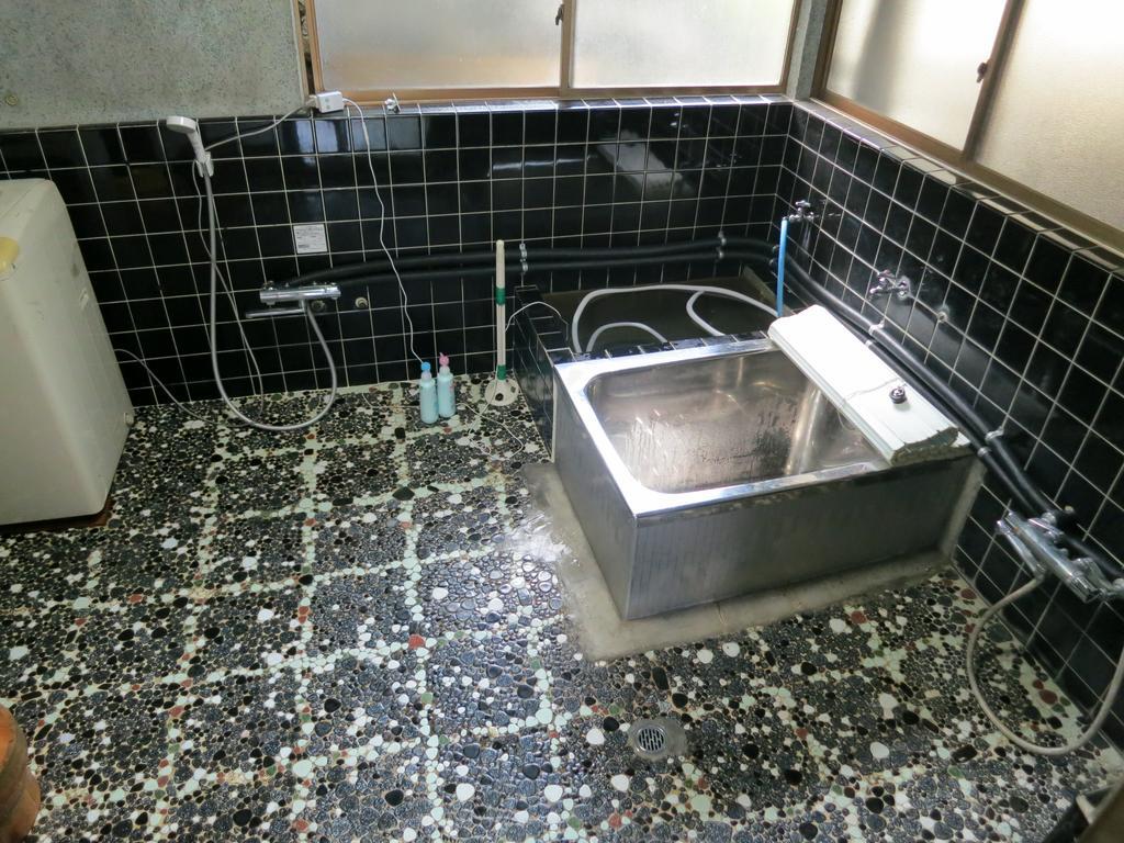 Guesthouse Nishiki จิจิบุ ภายนอก รูปภาพ